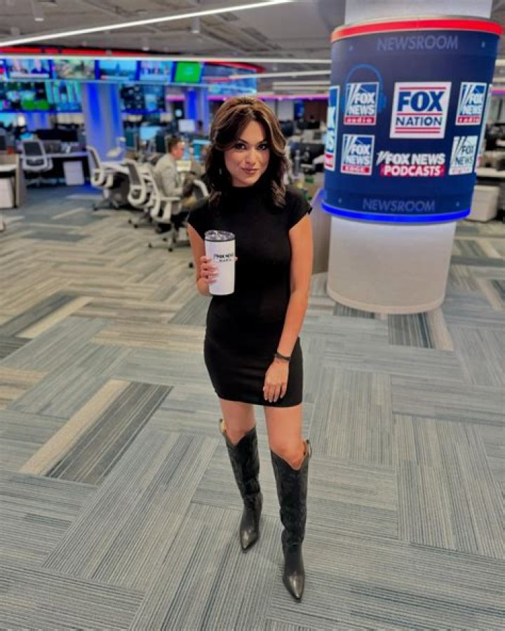 Aishah Hasnie (Journalist) Wiki, Bio, Height, Weight, Age, Net Worth, Boyfriend, Religion, Career, Facts