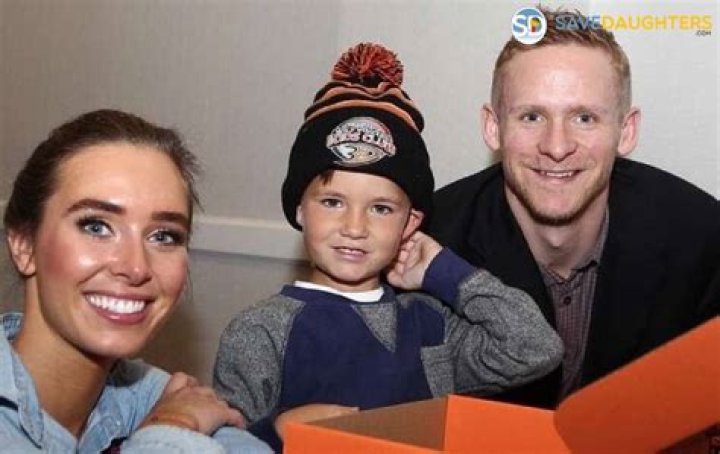 Corey Perry Age, Wiki, Biography, Wife, Children, Salary, Net Worth, Parents