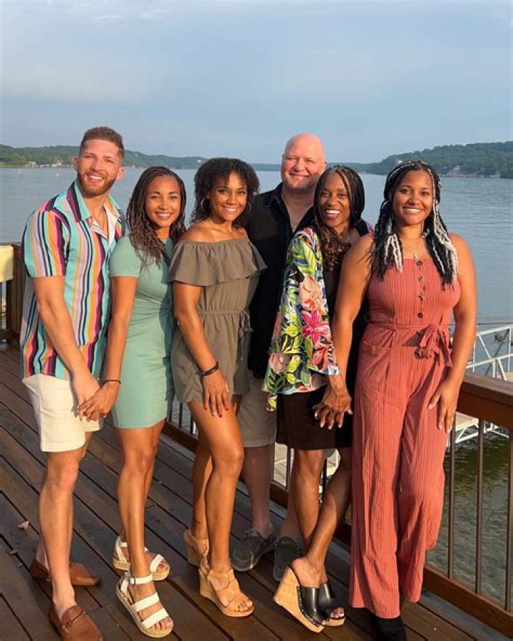 Courtney Gousman Biography, Age, Wiki, Husband, Height, Father, Dancing, Married, Wgn News, Salary, Images, Spouse, Family, Marriage, Net Worth, And Kids