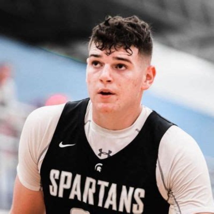 Donovan Clingan- Net Worth, Age, Girlfriend, Ethnicity, Height, Career