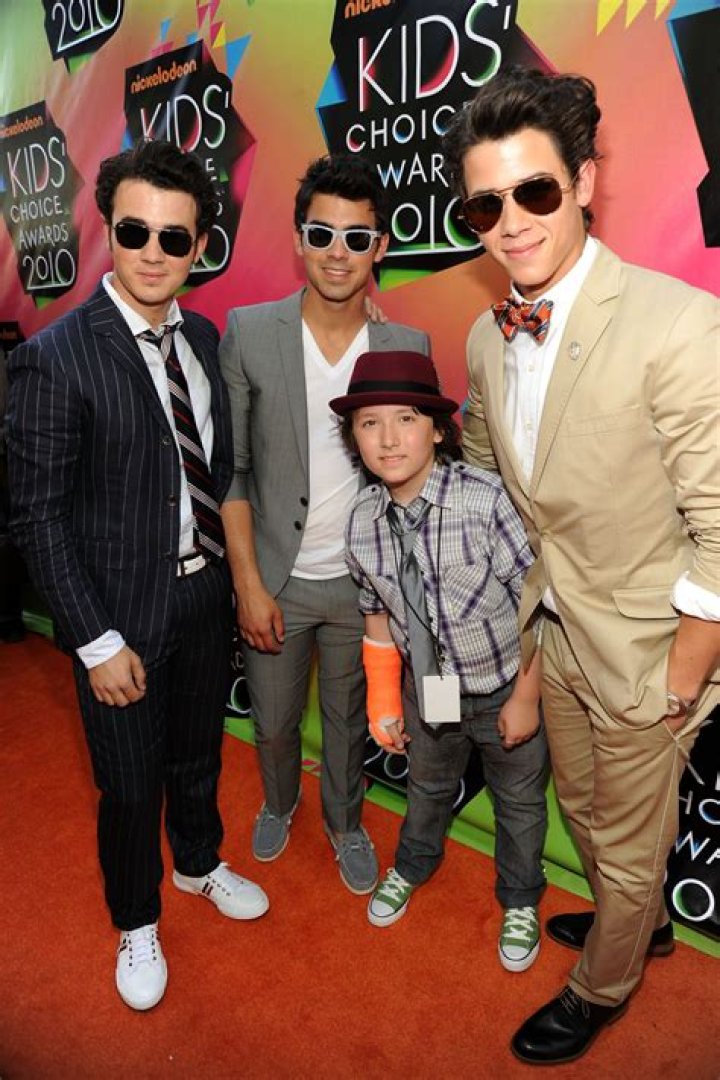 Frankie Jonas Age, Height, Parents, Wife, Children