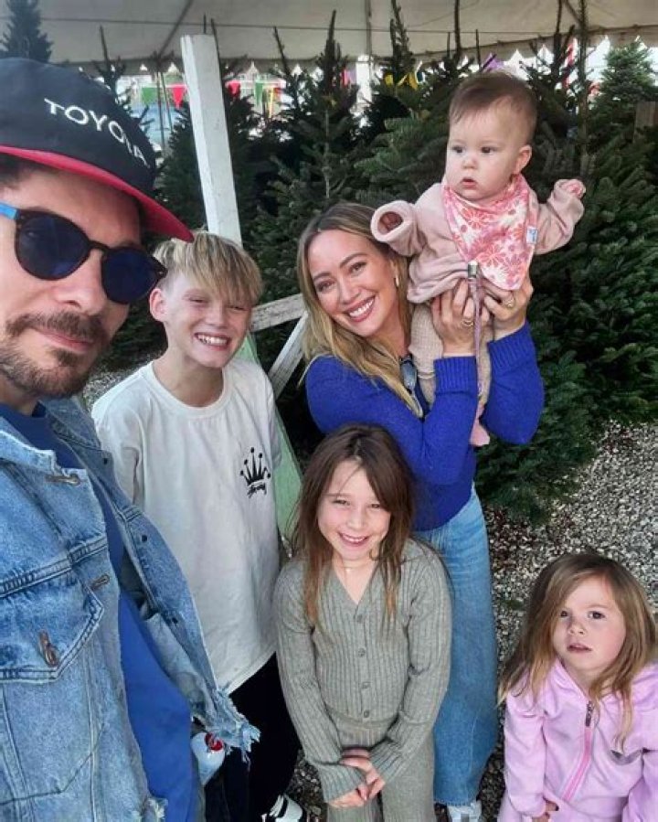 Hilary Duff First Husband: Who Is Hilary Duff’s Ex-Husband Mike Comrie? Mike Comrie Net Worth, Wife, Instagram, Now