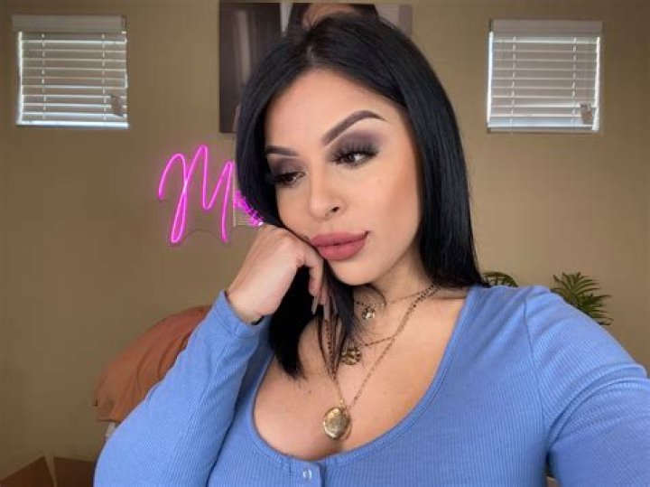 How to contact ipsy care