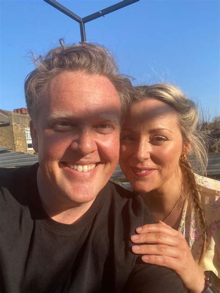 Is Olly Smith Married? His Bio, Age, Wife, Family, Weight Loss and Net worth
