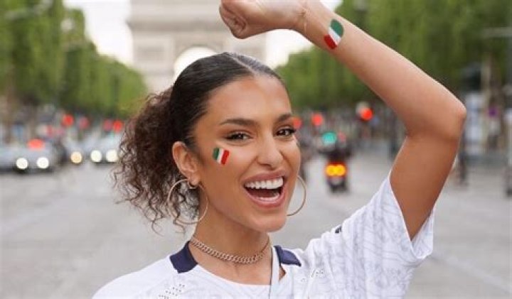 Jessica Aidi Wiki, Age, Bio, Marco Verratti Wife, Parents, Height, Net Worth, Married, Engaged, Origin, Nationality, Instagram