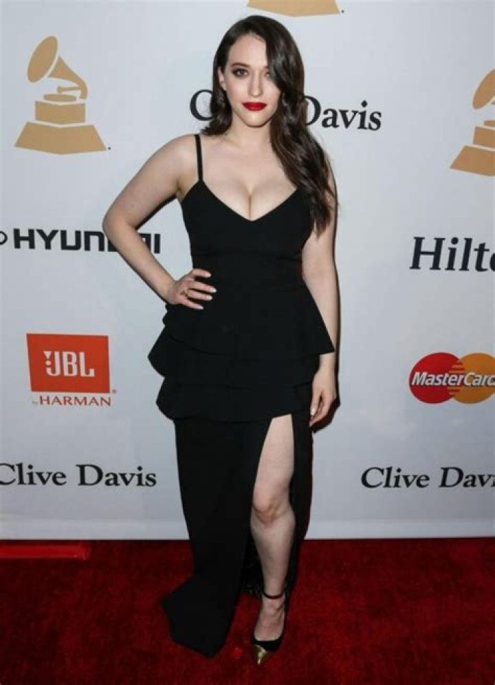 Kat Dennings Height, Age & Measurements – How tall is Kat Dennings?