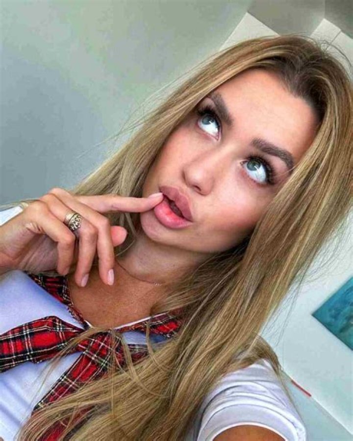 Leeza Garber Height, Weight, Net Worth, Age, Birthday, Wikipedia, Who, Nationality, Biography