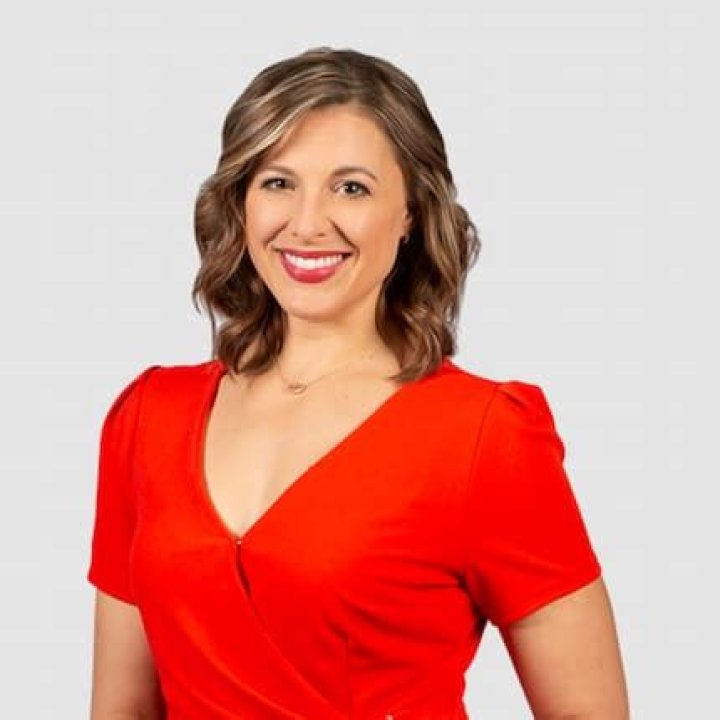 Lindsey Slater (WISN) Bio, Wiki, Age, Parents, Education, Husband, Milwaukee, Salary and Net Worth
