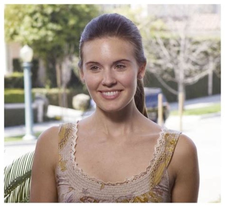 Maggie Grace Height: How tall is Maggie Grace?