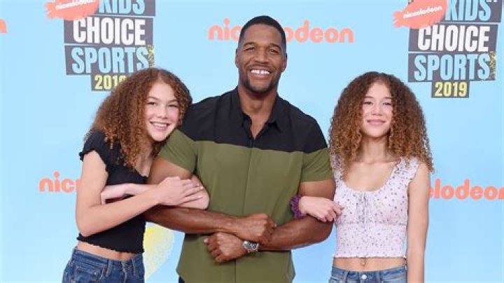 Michael Strahan Bio, Age, Height, Wife, Kids, Retire, GMA, and Net Worth