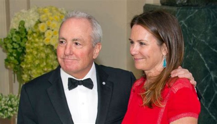 Photo: Lorne Michaels and Wife Alice Barry Age Difference – How Rich Is He?