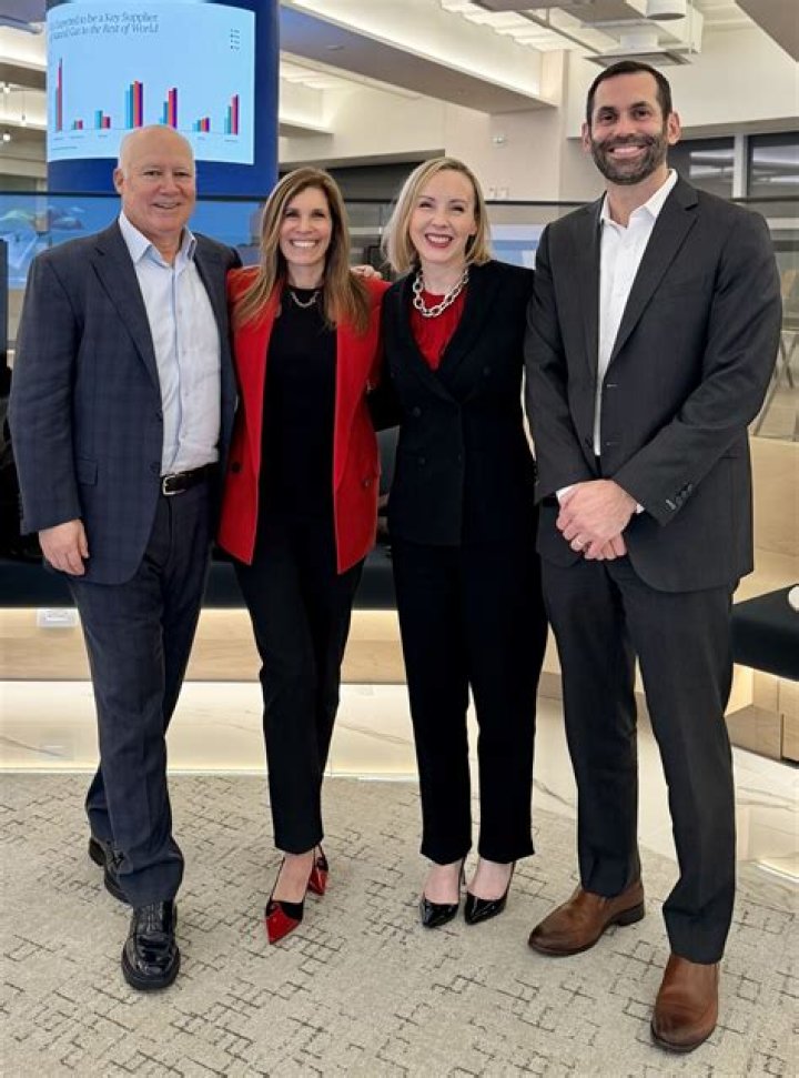 Robert Levine Net Worth, Income, Salary, Earnings, Biography