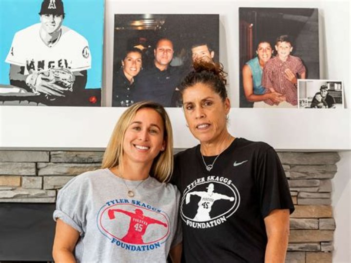 Susanna Skaggs Parents Are Steve And Leah Farriba Skaggs- Meet ‘Love & Gelato’ Actress Family