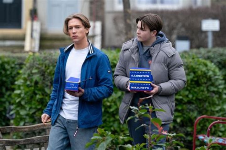 Who Is Sam Meader From Pam & Tommy? Meet The Actor On Instagram